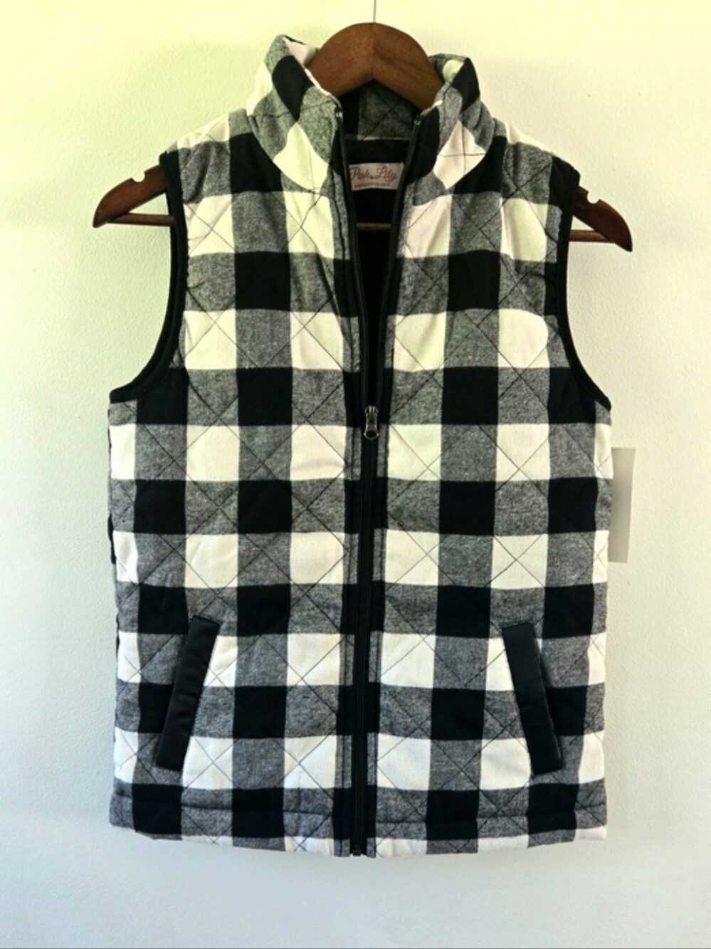 Pink Lily Buffalo Plaid Quilted Puffer Vest Black & White Small NWT